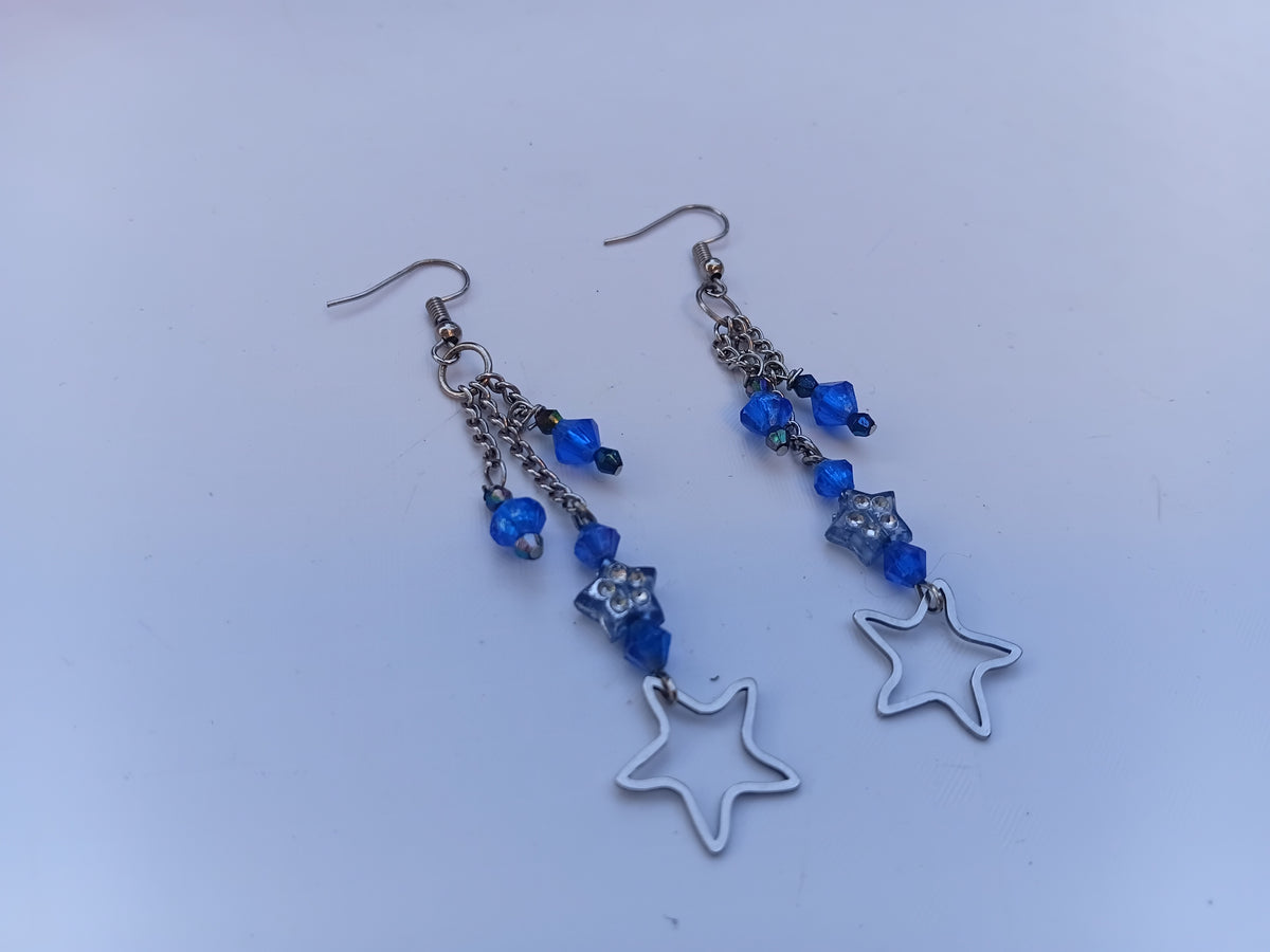 Blue Star Charm Dangle Earrings – Elegant & Sparkling ✨